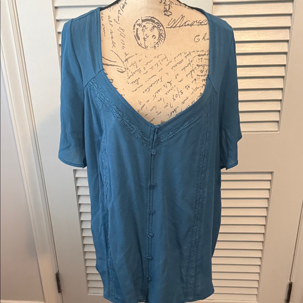 torrid Teal Scoop-Neck Button-Front Blouse